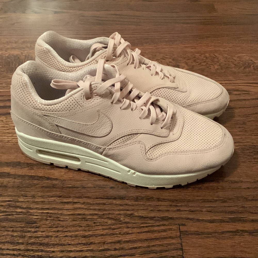 Nike Air Max- Blush Pink - Size 7.5